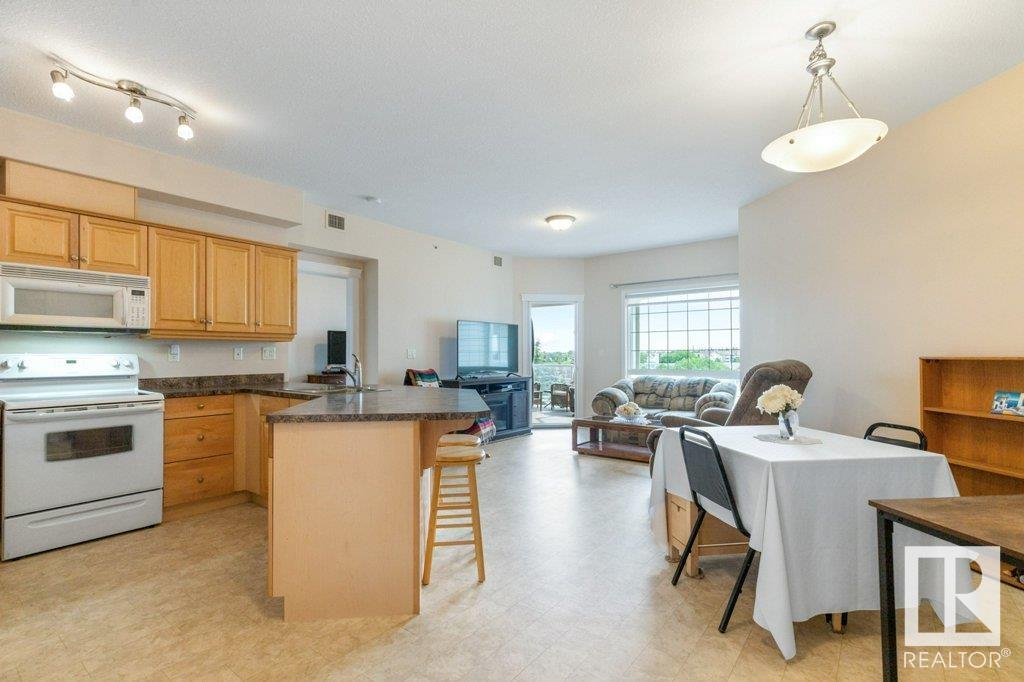 Photo 4 of 460 2750 55 St Nw, Edmonton AB