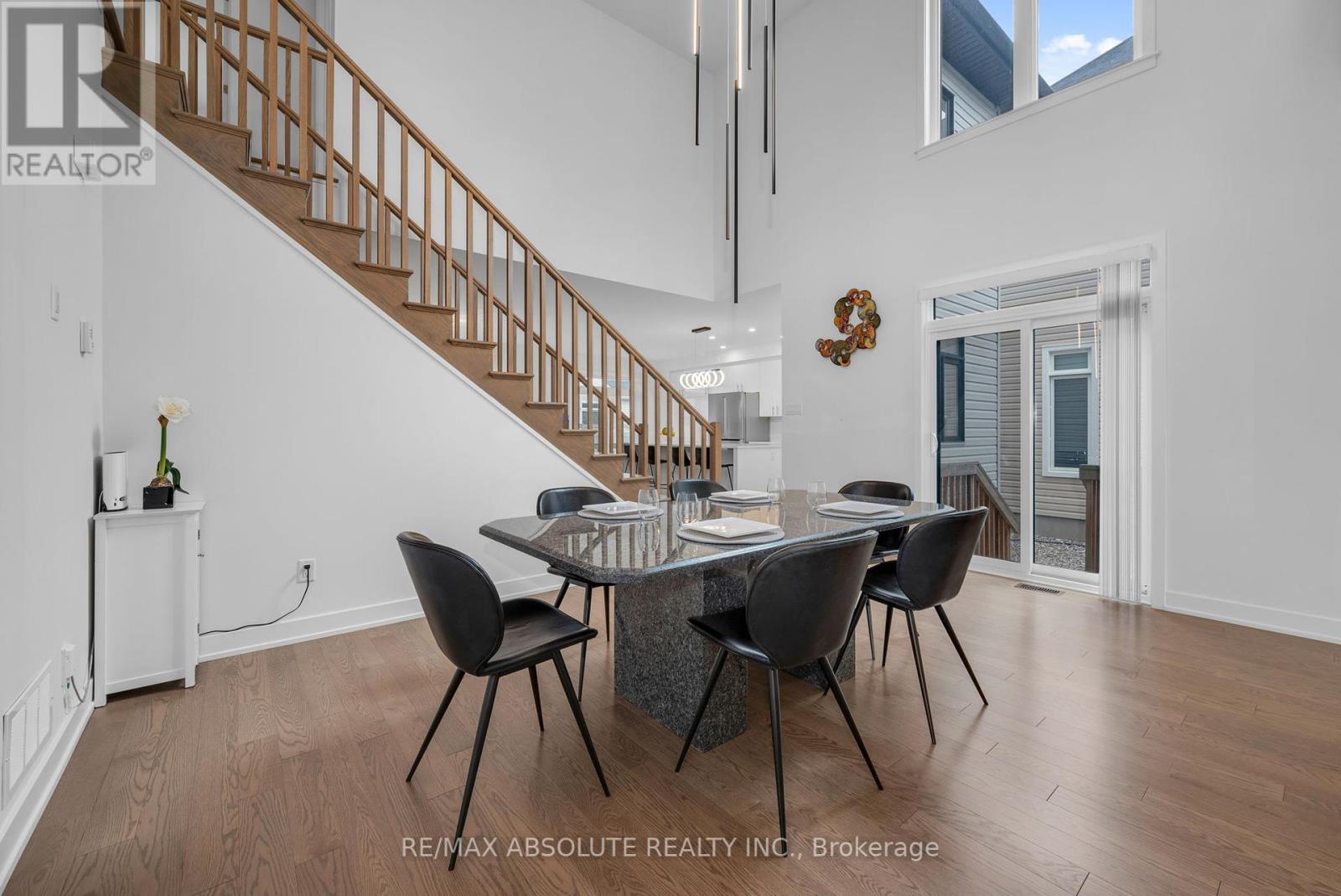 Photo 47 of 207 Osterley Way, Ottawa ON