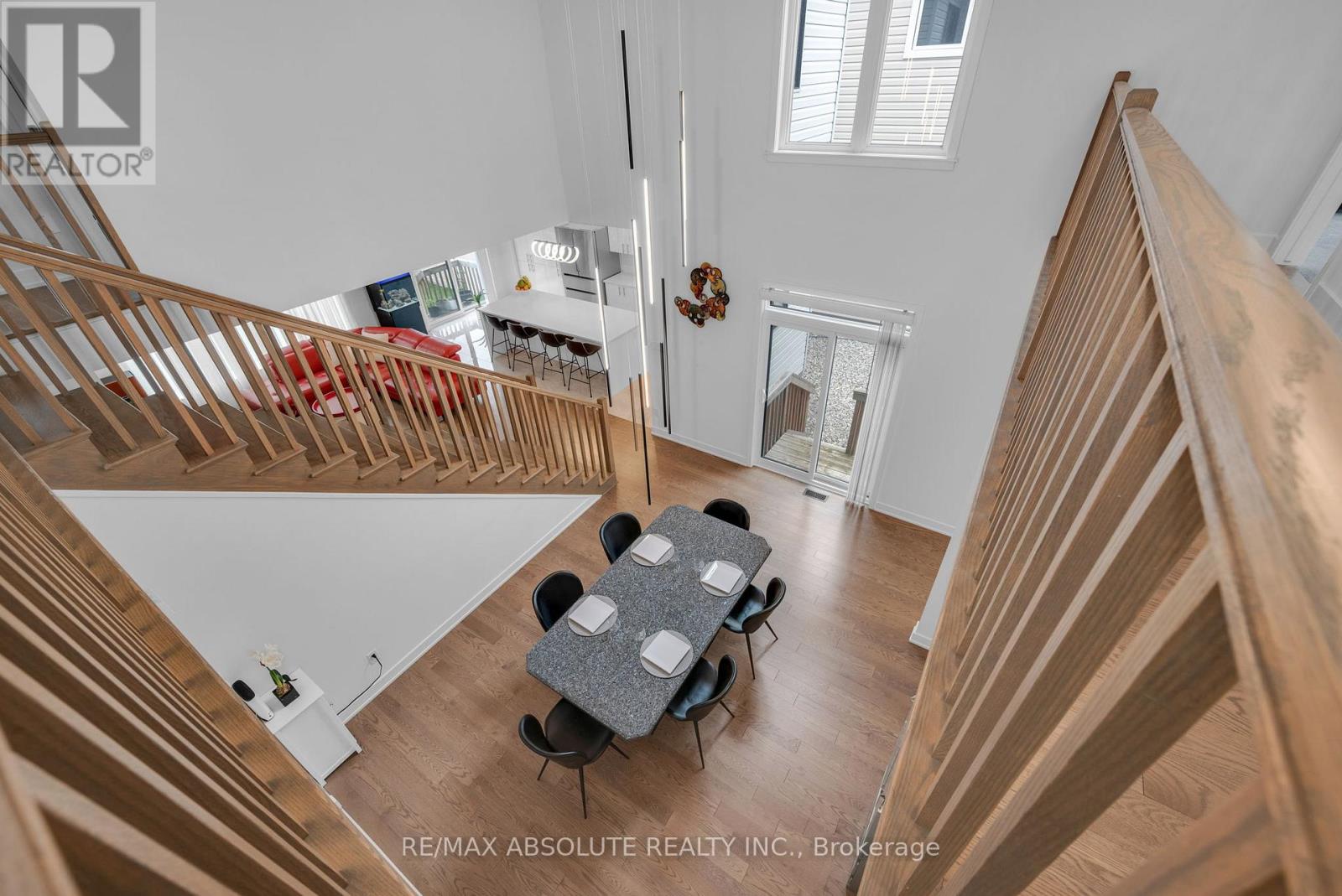 Photo 16 of 207 Osterley Way, Ottawa ON