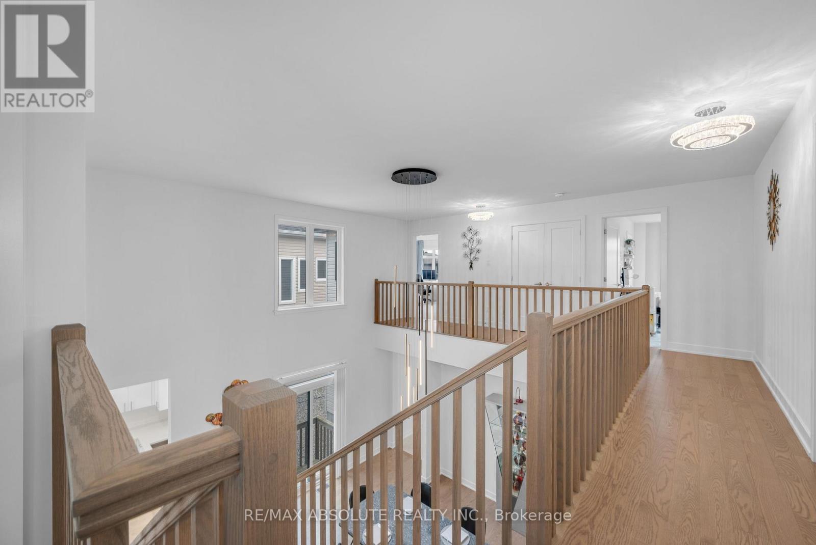 Photo 23 of 207 Osterley Way, Ottawa ON