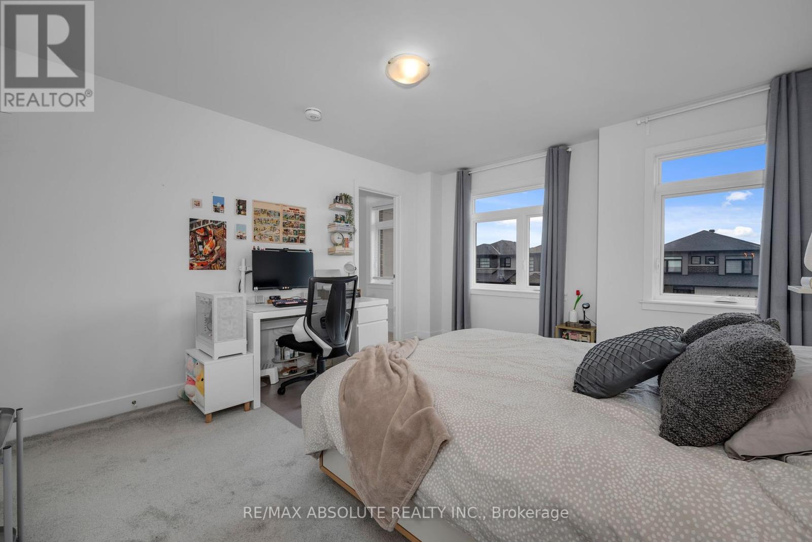 Photo 33 of 207 Osterley Way, Ottawa ON