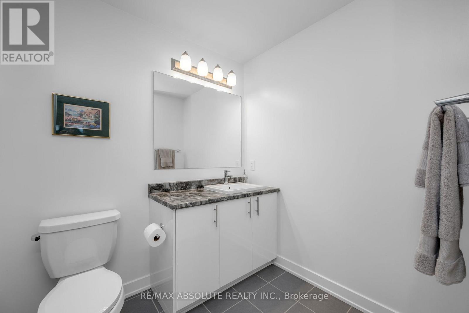 Photo 41 of 207 Osterley Way, Ottawa ON