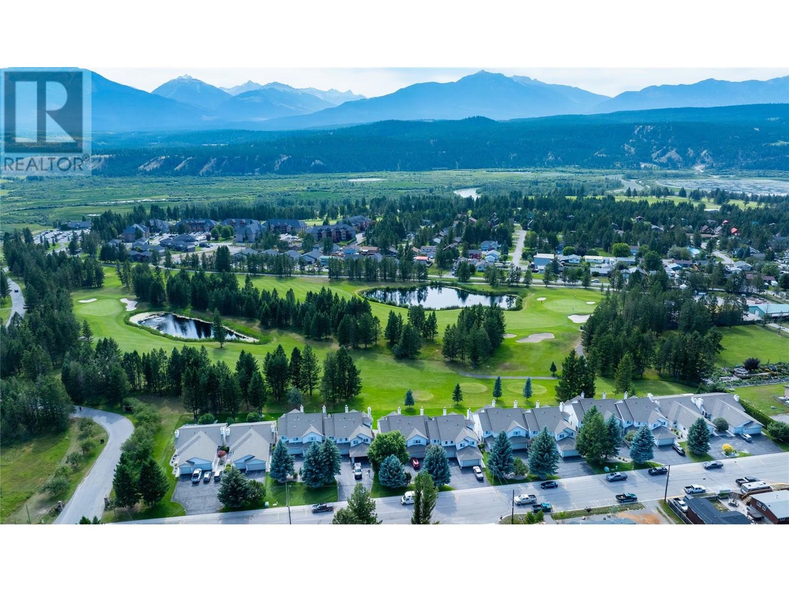 Photo 2 of 7525 Columbia Avenue Unit 17, Radium Hot Springs BC