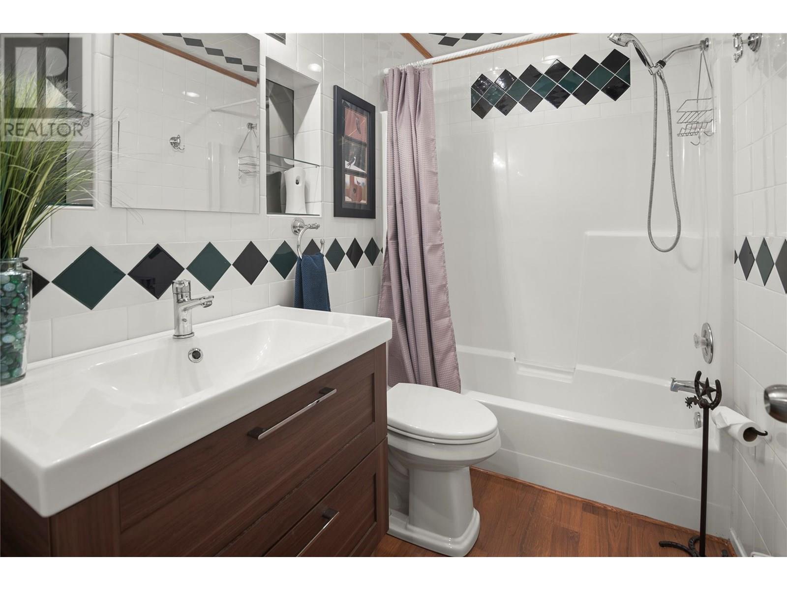 Photo 32 of 7525 Columbia Avenue Unit 17, Radium Hot Springs BC
