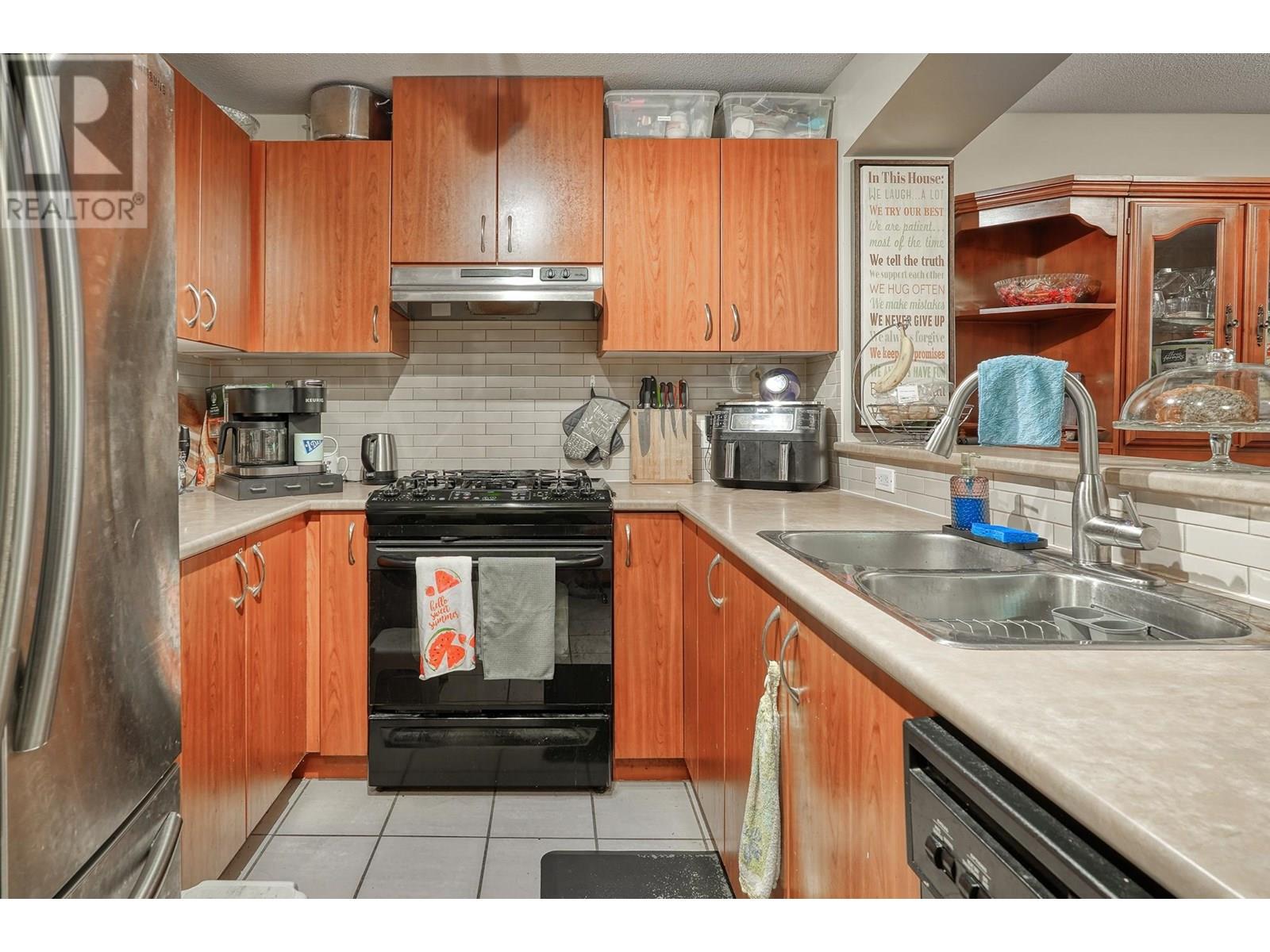 Photo 17 of 114 9283 Government Street, Burnaby BC