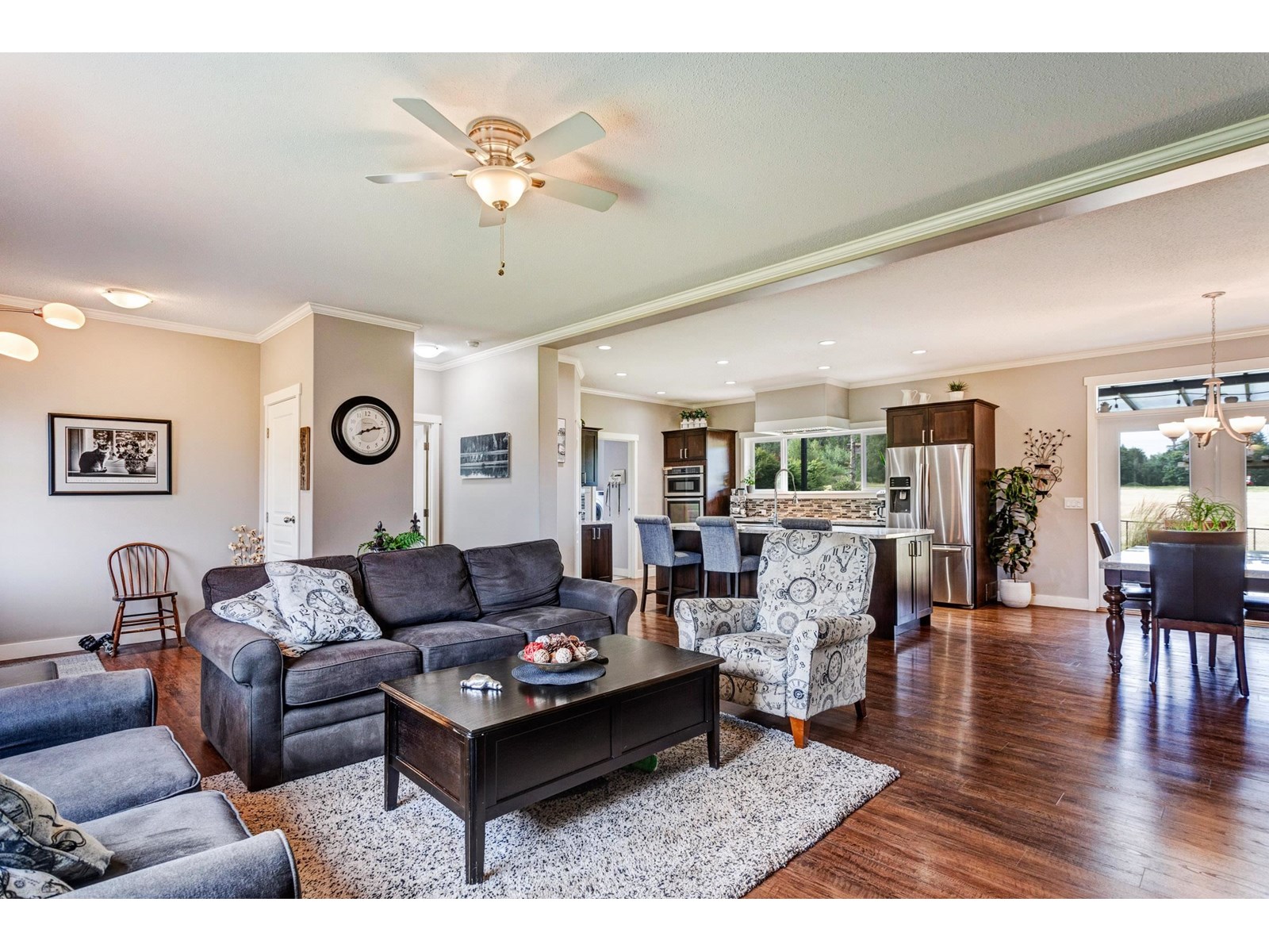 Photo 10 of 21370 24 Avenue, Langley BC