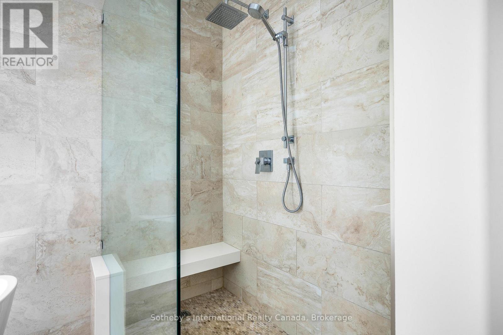 Photo 15 of 2566 5 Concession S, Clearview ON