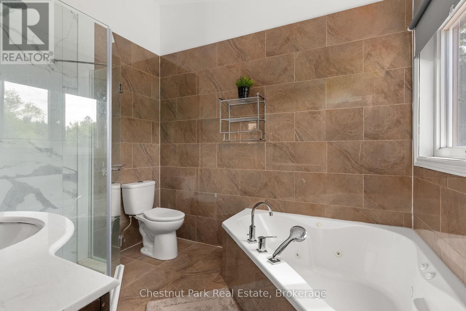 Photo 14 of 66 Bridgeview Lane, Huntsville ON