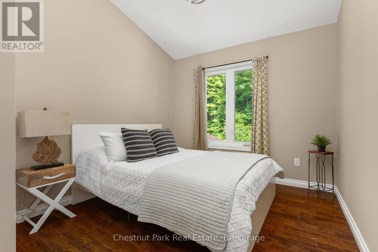 Photo 30 of 66 Bridgeview Lane, Huntsville ON
