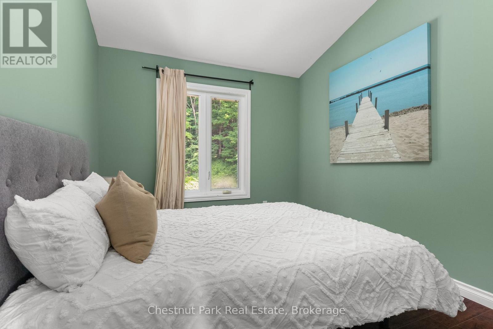 Photo 38 of 66 Bridgeview Lane, Huntsville ON