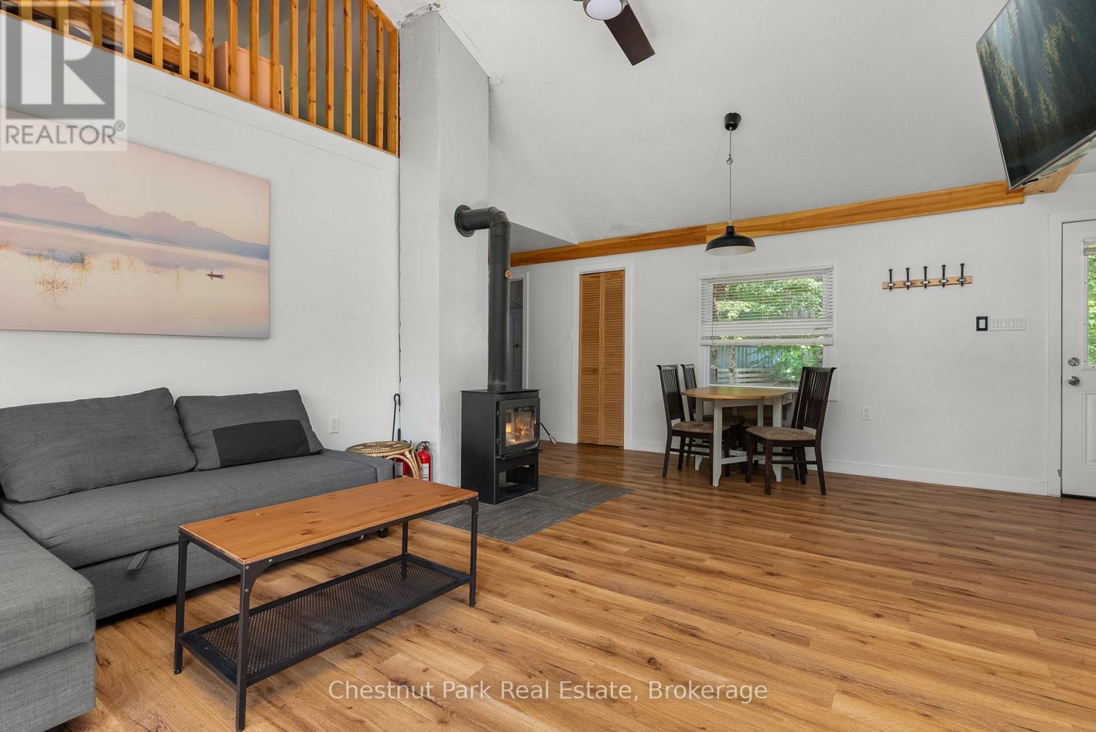 Photo 4 of 66 Bridgeview Lane, Huntsville ON
