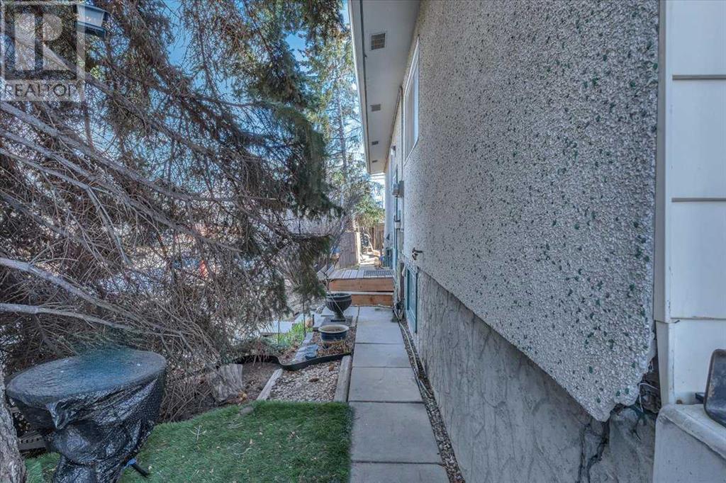 Multi-family House Bungalow for Sale in  &  Huntertown Crescent NW Huntington Hills Calgary 