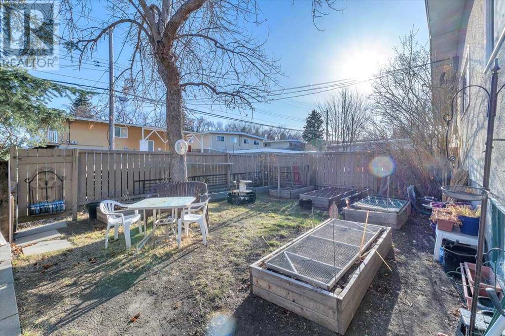 Multi-family House Bungalow for Sale in  &  Huntertown Crescent NW Huntington Hills Calgary 