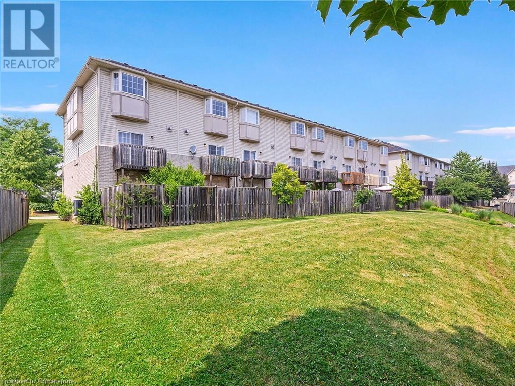 Photo 38 of 5080 Fairview St Street Unit 15, Burlington ON
