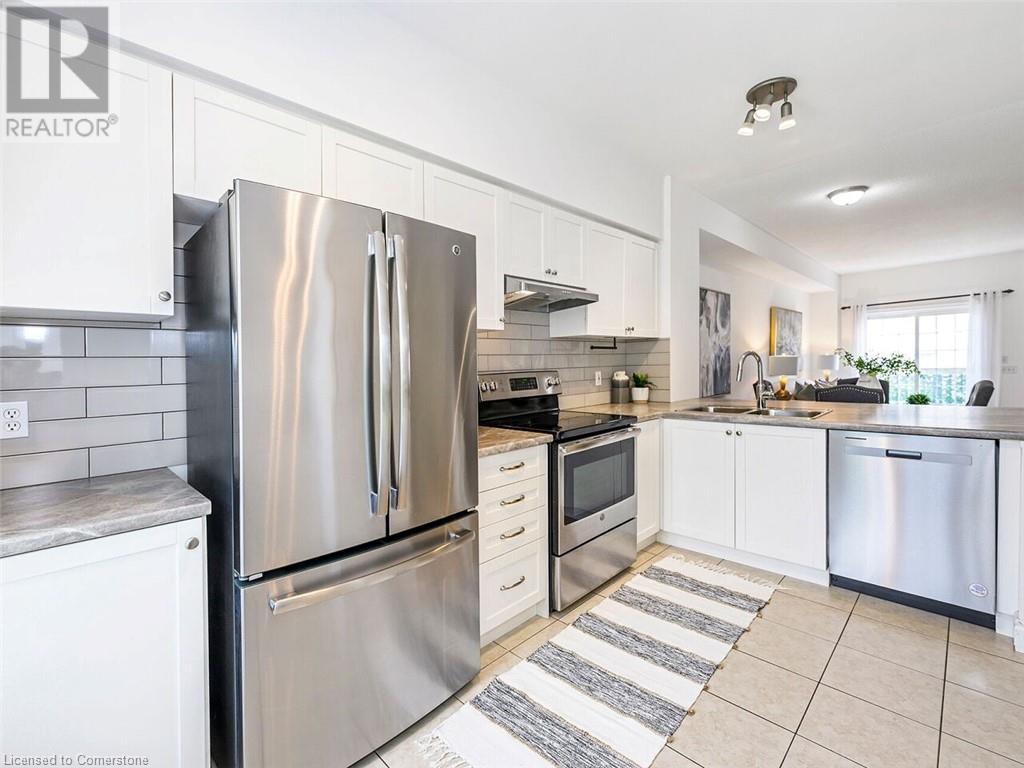 Photo 4 of 5080 Fairview St Street Unit 15, Burlington ON