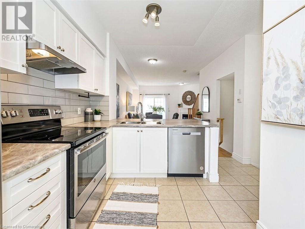 Photo 6 of 5080 Fairview St Street Unit 15, Burlington ON