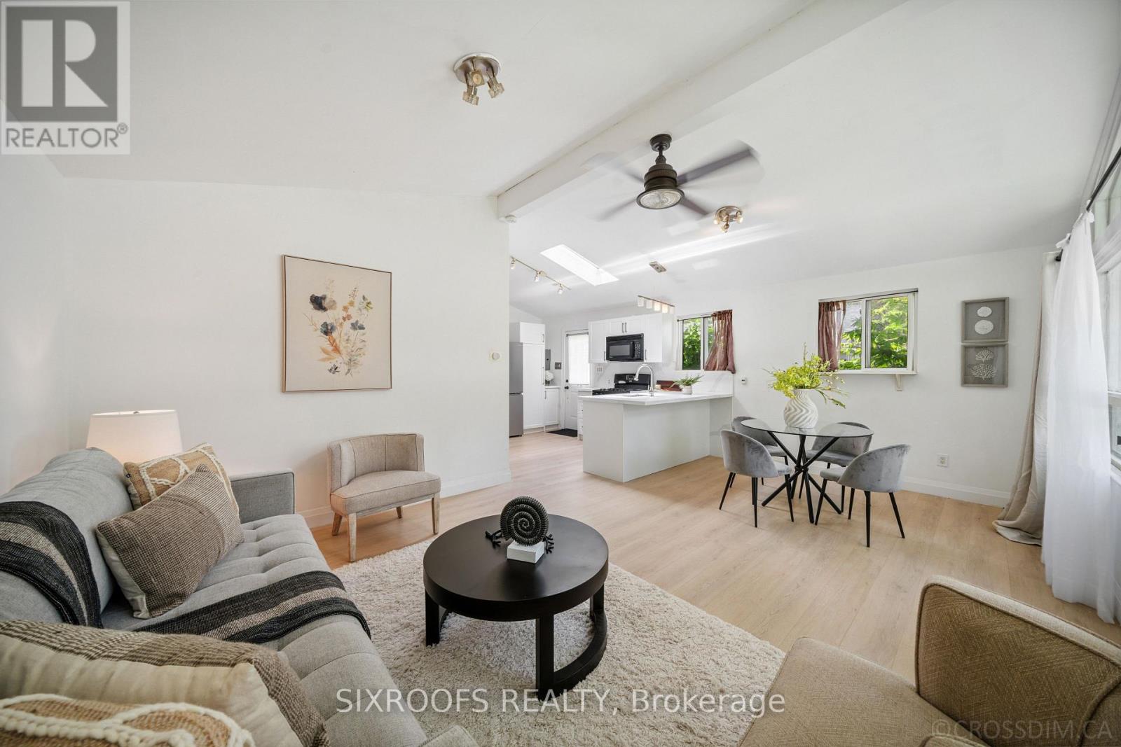 Photo 19 of 159 Bayview Avenue, Georgina ON