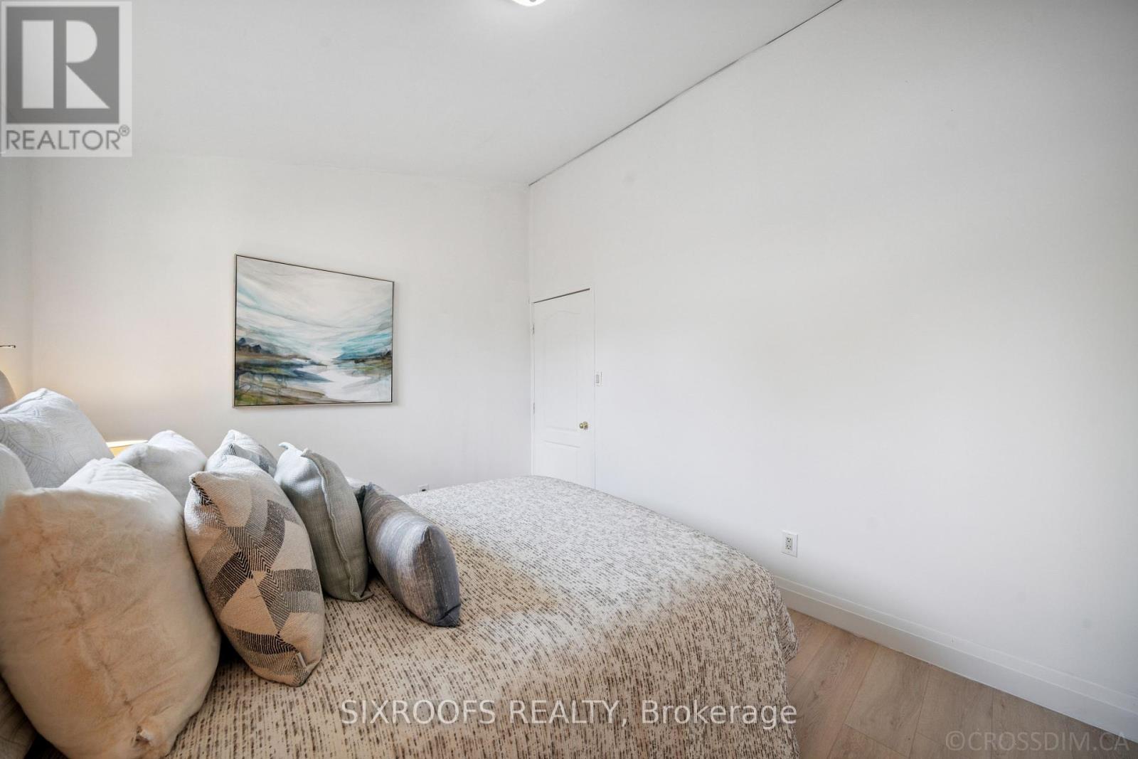 Photo 15 of 159 Bayview Avenue, Georgina ON