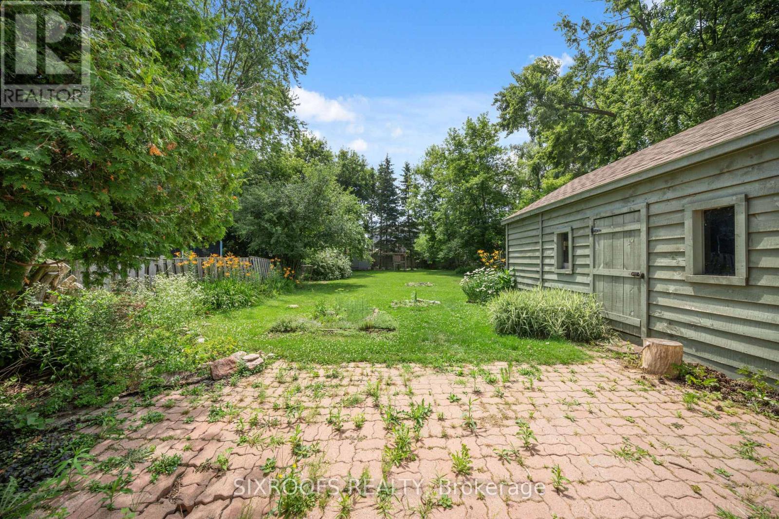 Photo 2 of 159 Bayview Avenue, Georgina ON