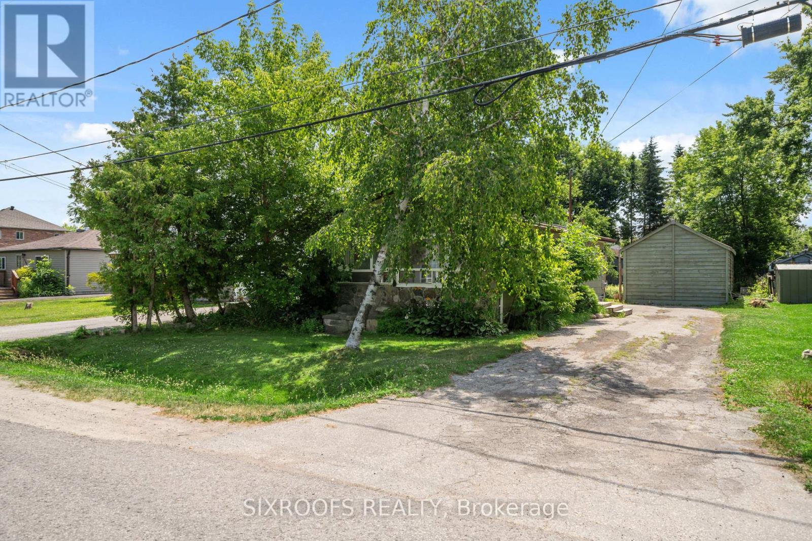 Photo 10 of 159 Bayview Avenue, Georgina ON