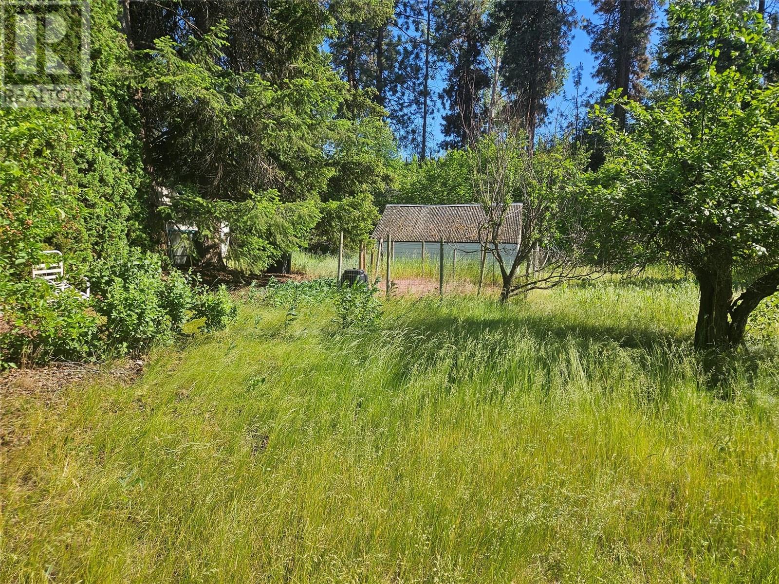  305 & 295 Clarissa Road, Kelowna