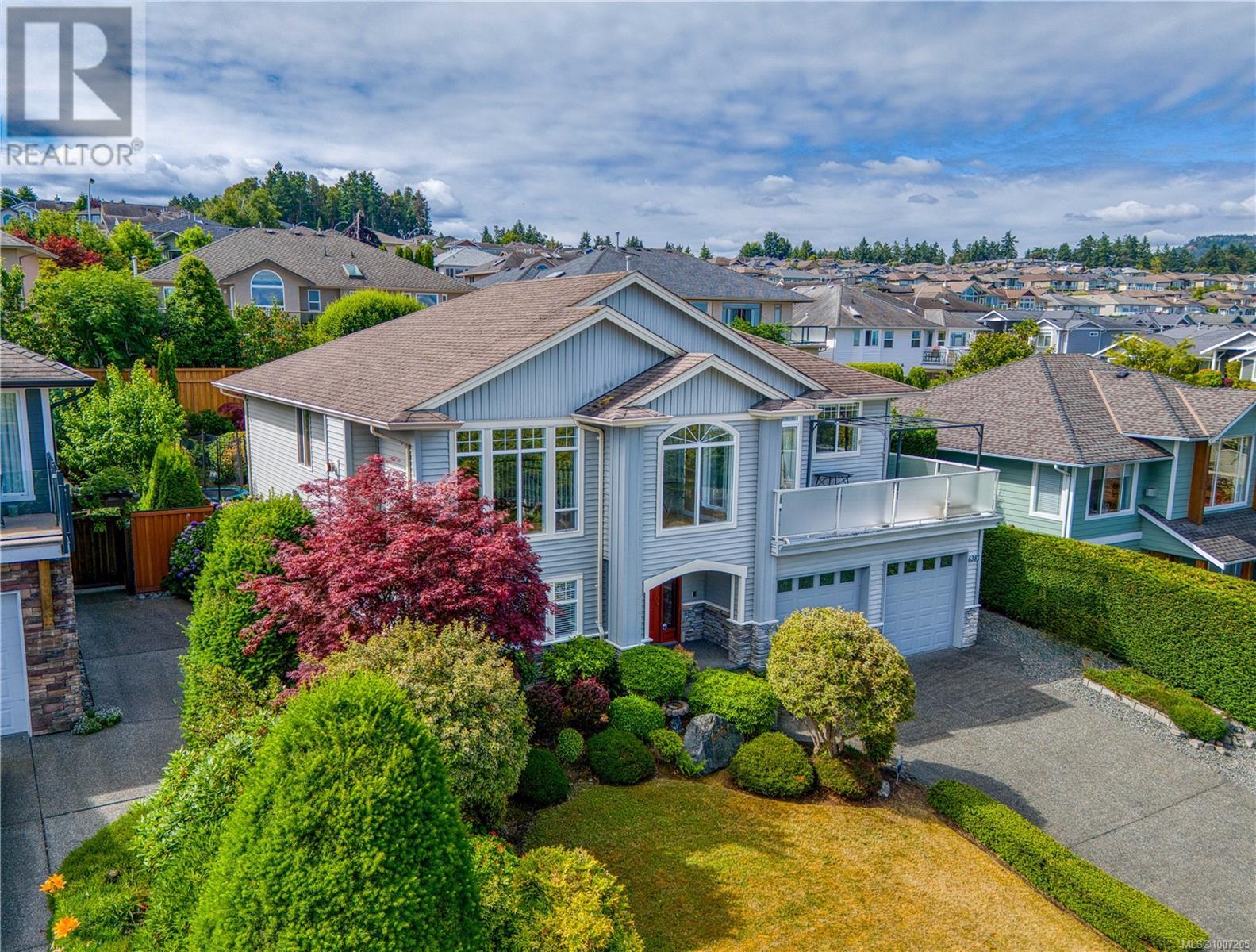 Photo 2 of 6381 Icarus Dr, Nanaimo BC