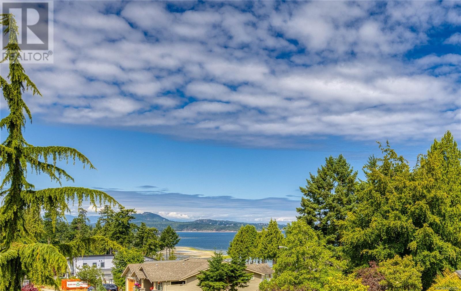 Photo 42 of 6381 Icarus Dr, Nanaimo BC