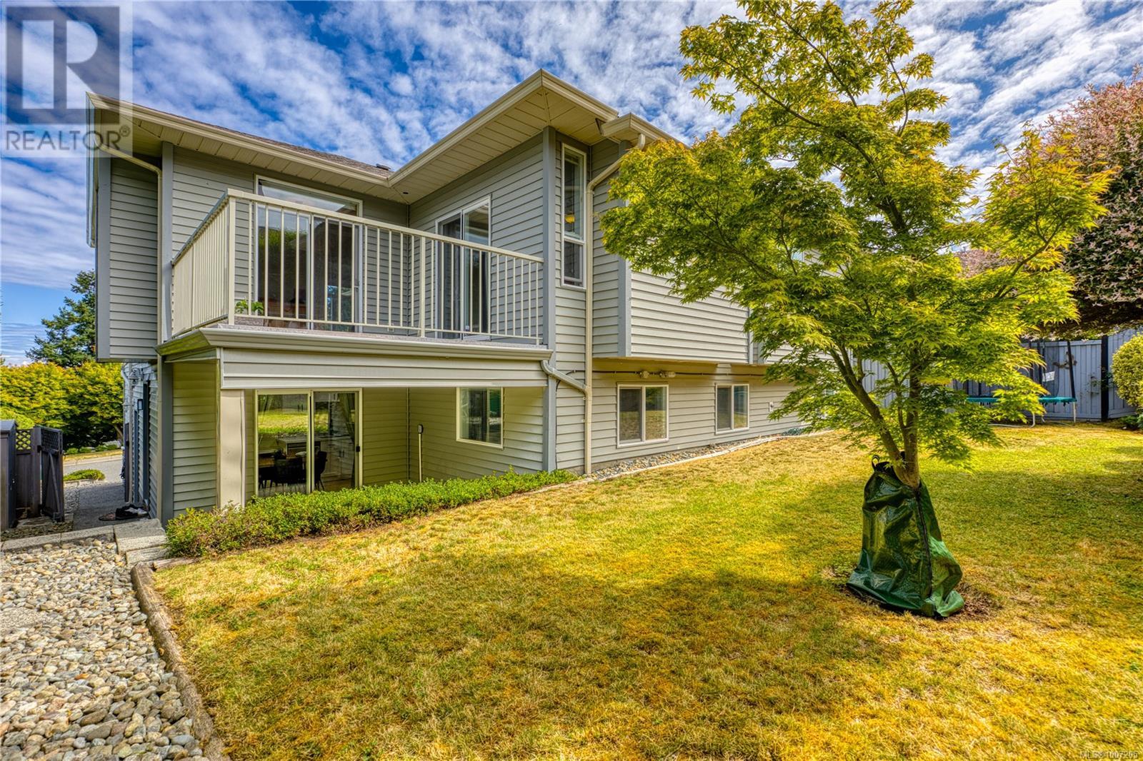 Photo 60 of 6381 Icarus Dr, Nanaimo BC