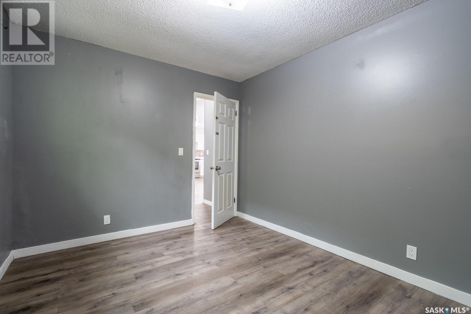 Photo 6 of 717 Montague Street, Regina SK