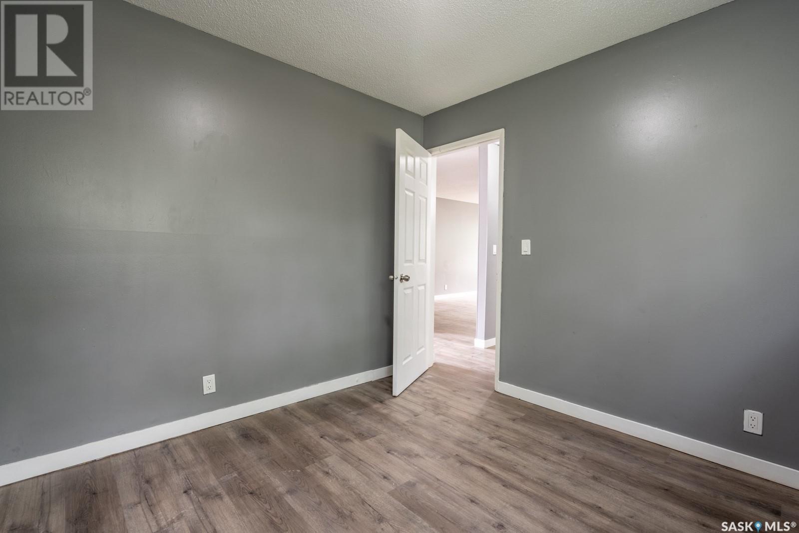 Photo 2 of 717 Montague Street, Regina SK