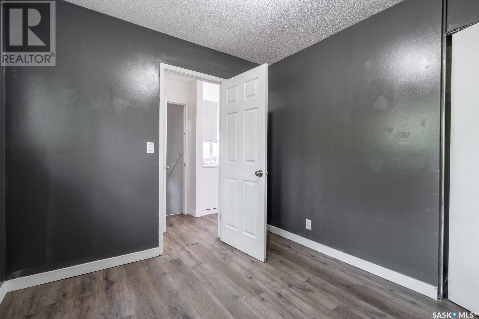 Photo 15 of 717 Montague Street, Regina SK
