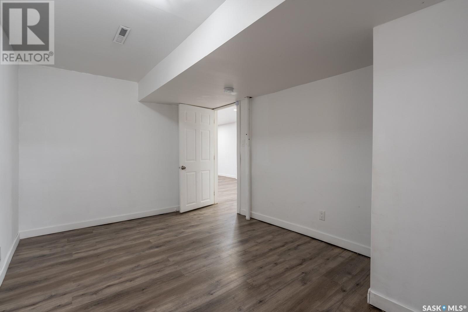 Photo 16 of 717 Montague Street, Regina SK