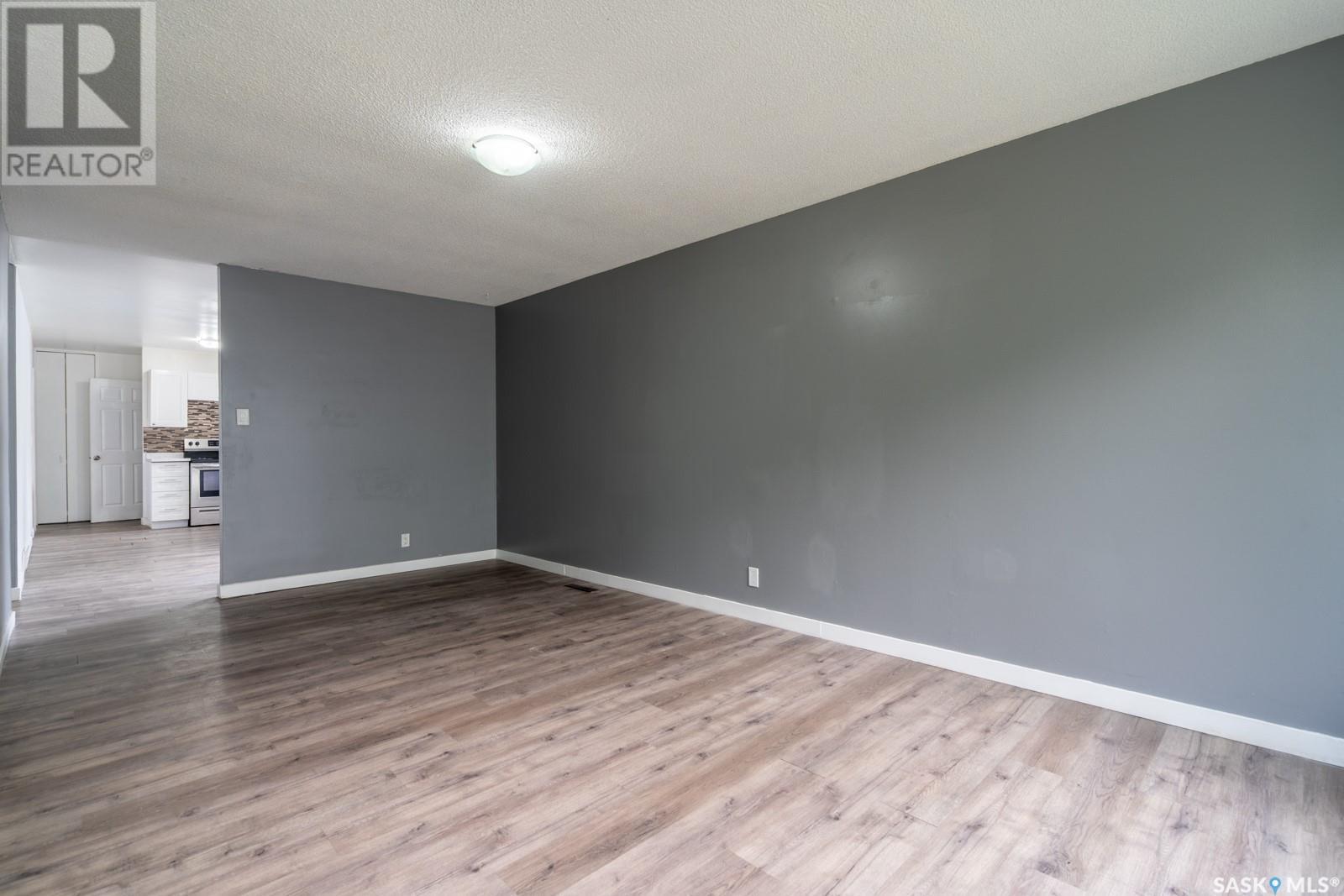 Photo 26 of 717 Montague Street, Regina SK