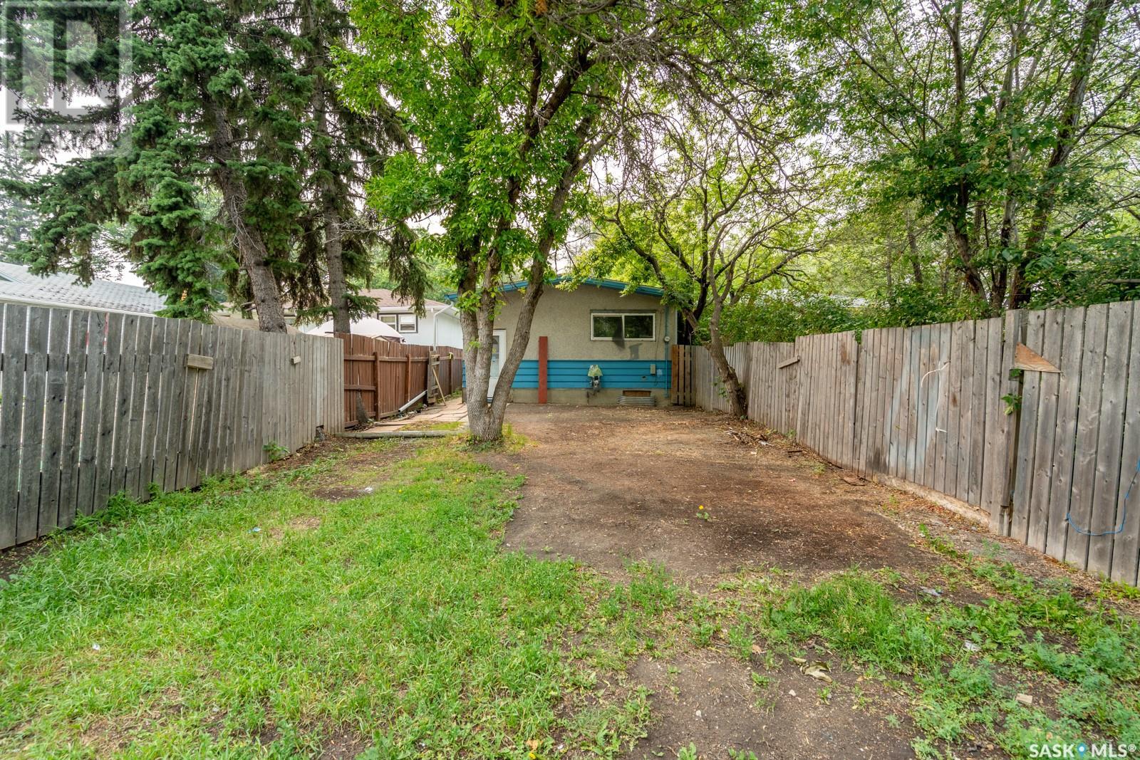 Photo 4 of 717 Montague Street, Regina SK