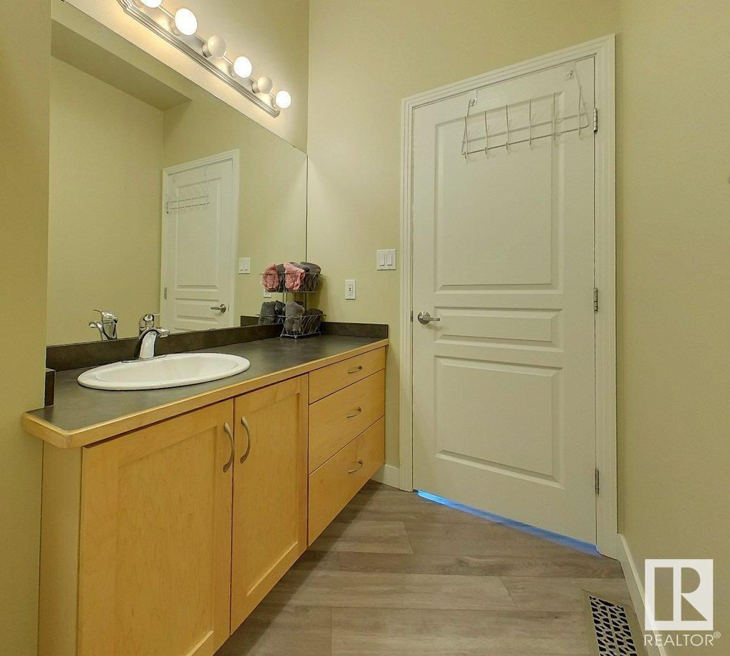 Photo 25 of 408 10147 112 St Nw, Edmonton AB