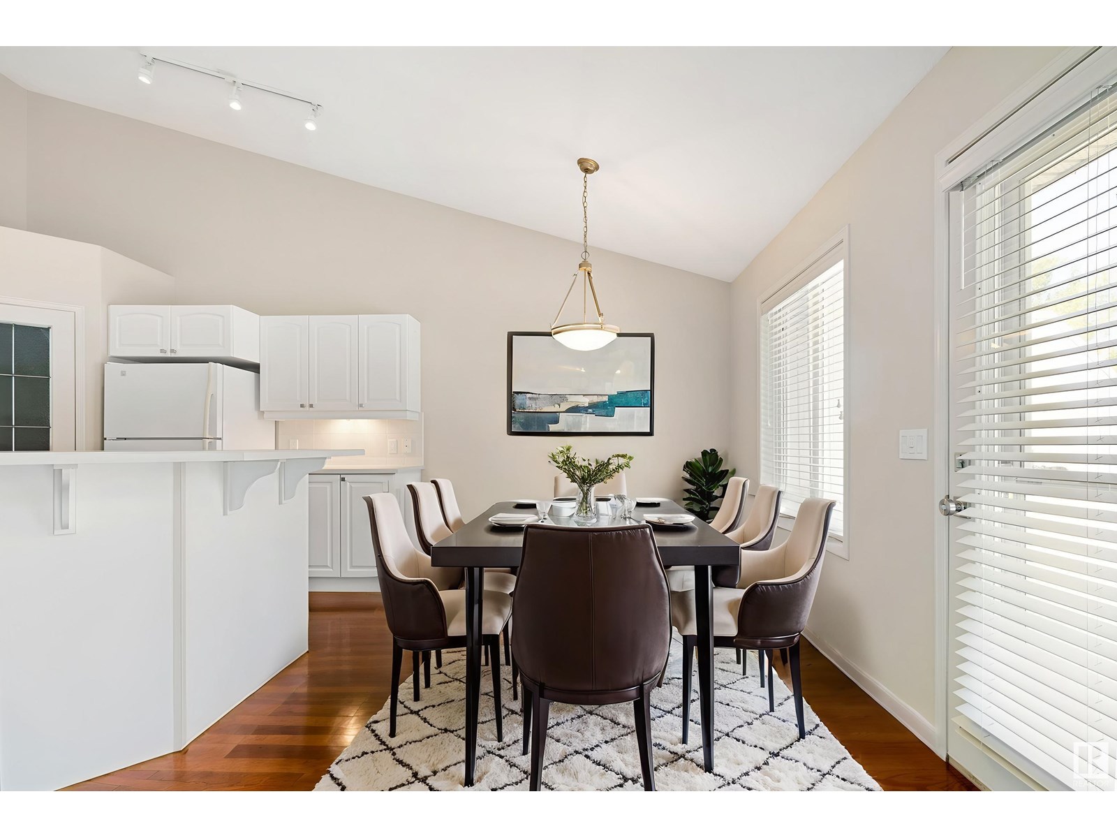 Photo 6 of 7 10848 8 Av Sw, Edmonton AB