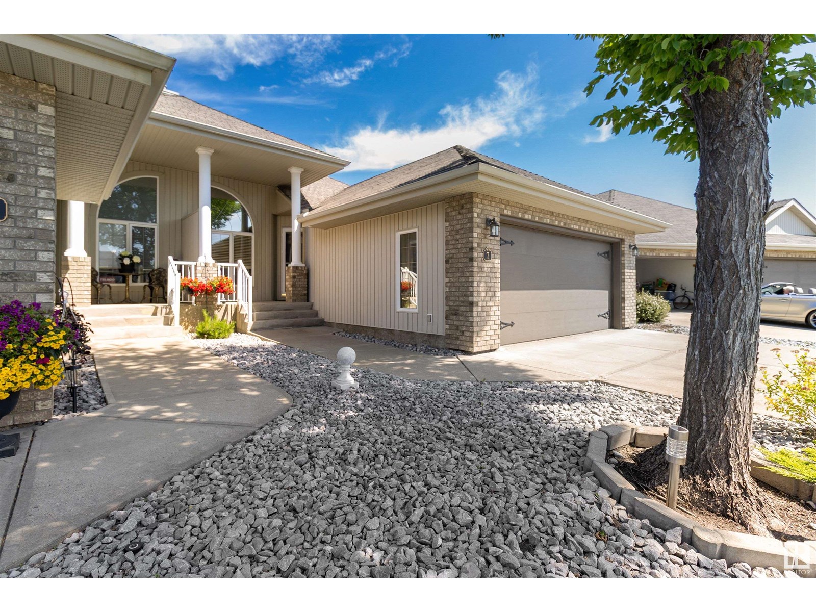Photo 27 of 7 10848 8 Av Sw, Edmonton AB