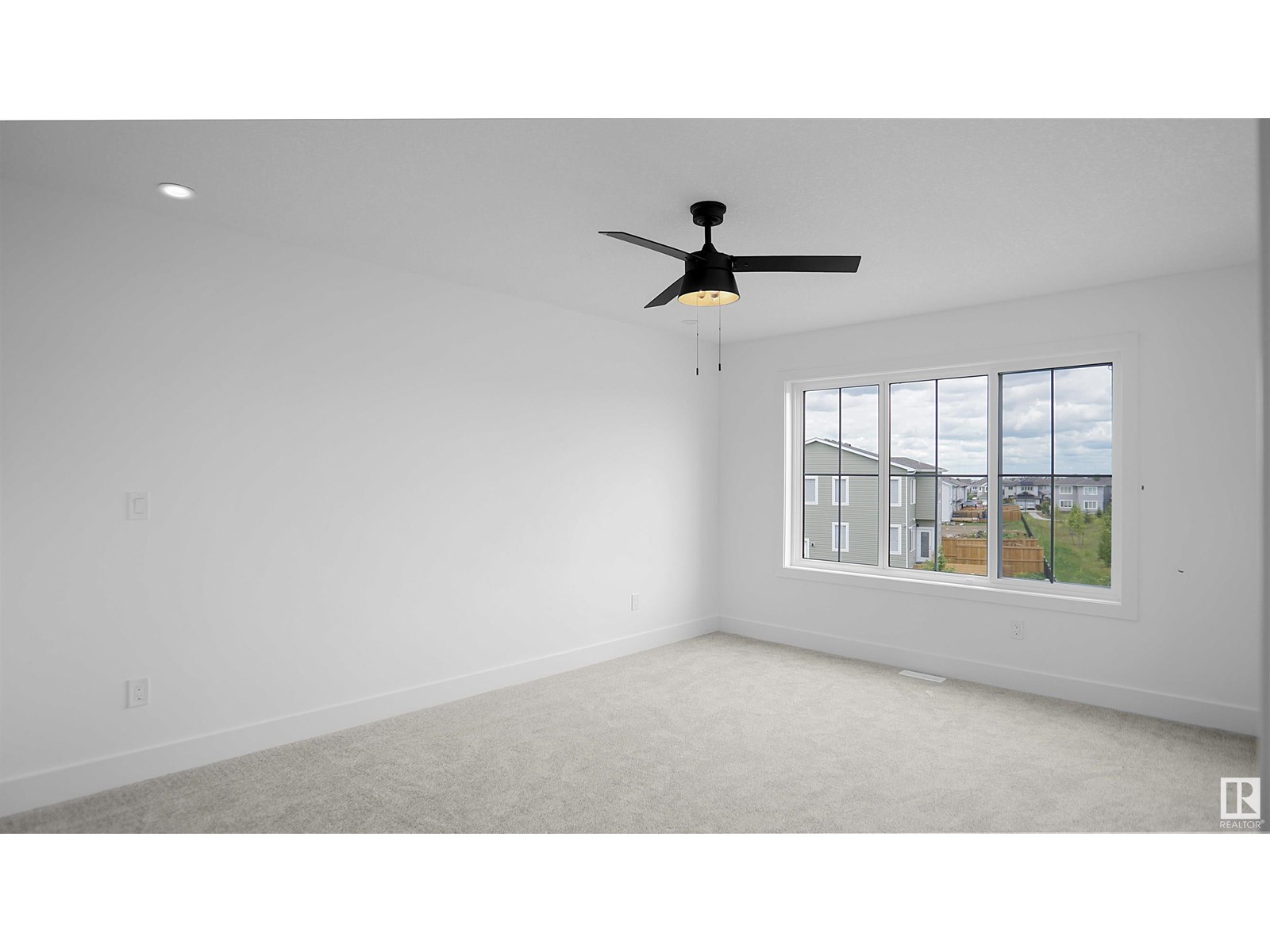 Photo 17 of 711 31 Av Nw, Edmonton AB