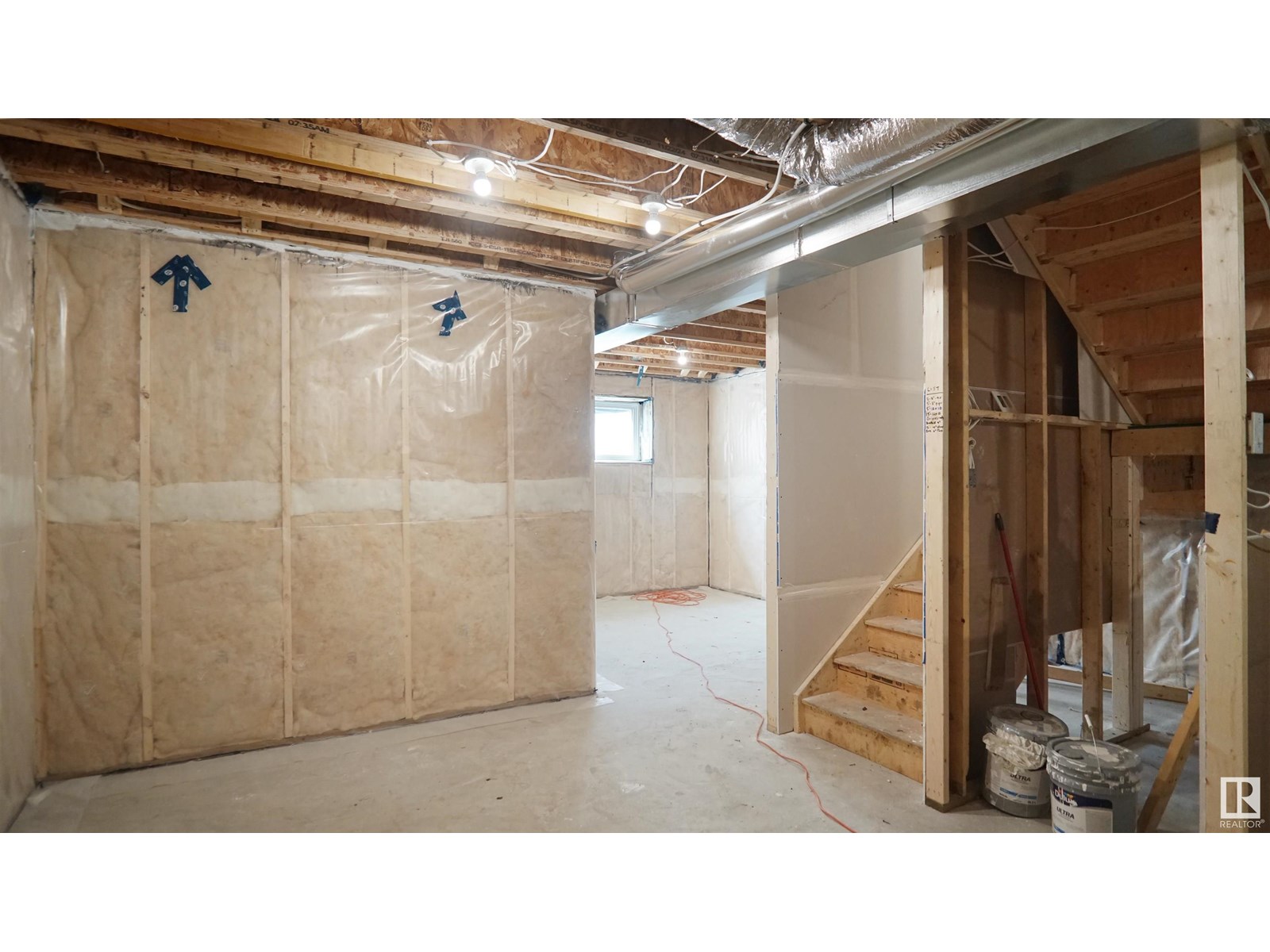 Photo 32 of 711 31 Av Nw, Edmonton AB