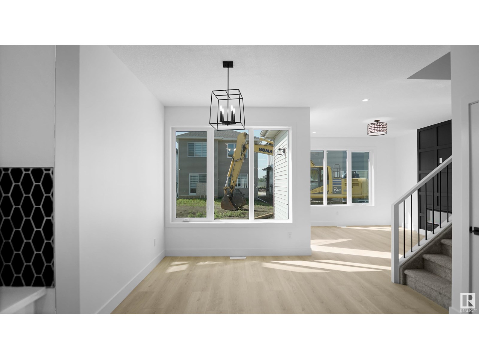 Photo 8 of 711 31 Av Nw, Edmonton AB