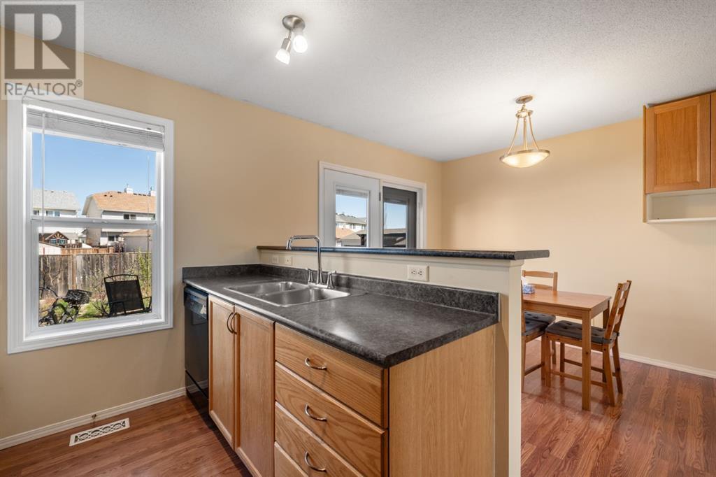 Single Family House for Sale in  Elgin View SE McKenzie Towne Calgary 
