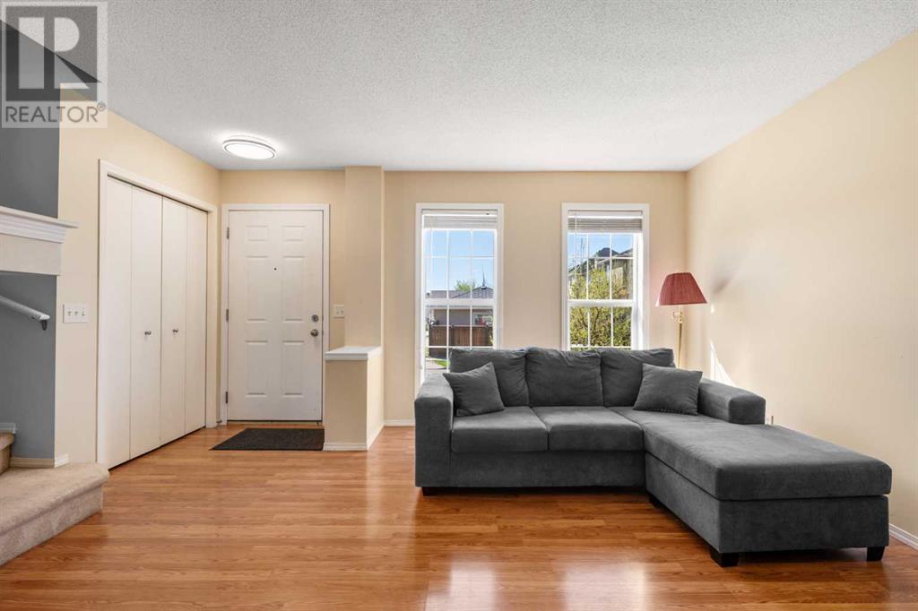 Single Family House for Sale in  Elgin View SE McKenzie Towne Calgary 