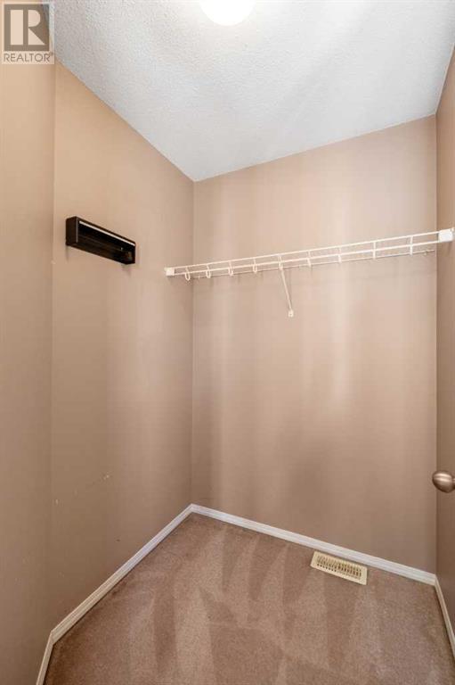 Single Family House for Sale in  Elgin View SE McKenzie Towne Calgary 