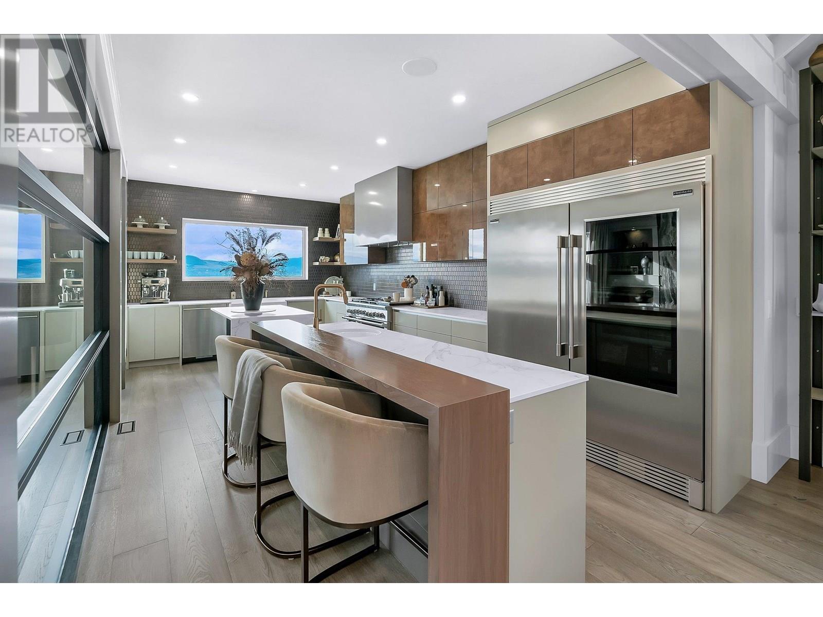  2305 Bridgeview Road, West Kelowna