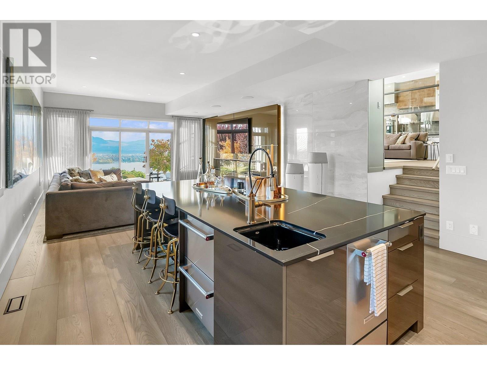  2305 Bridgeview Road, West Kelowna