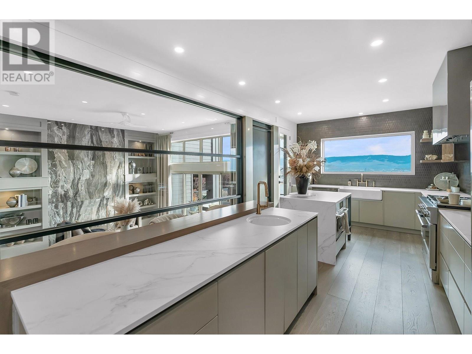  2305 Bridgeview Road, West Kelowna