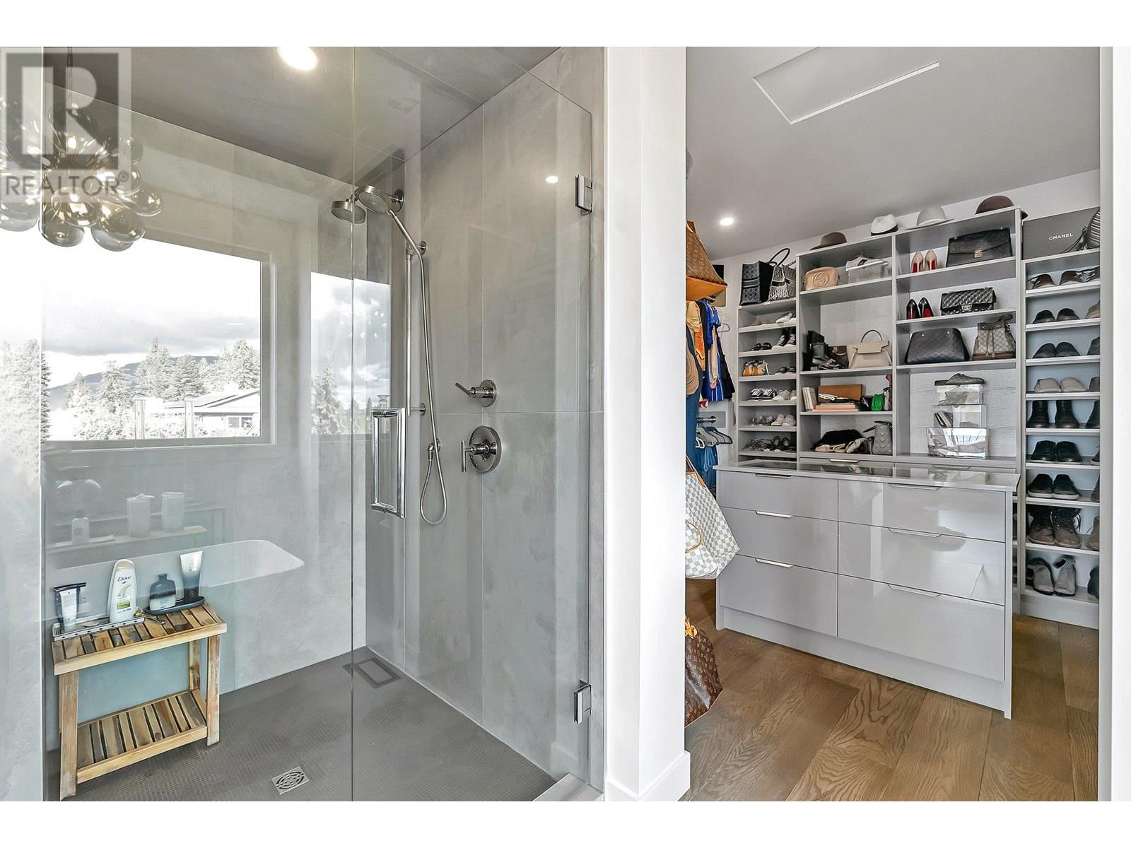  2305 Bridgeview Road, West Kelowna