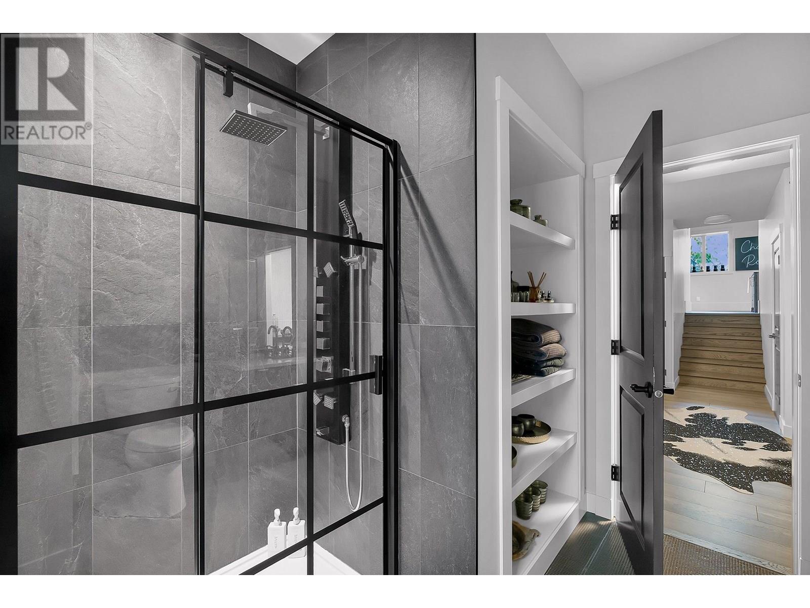  2305 Bridgeview Road, West Kelowna