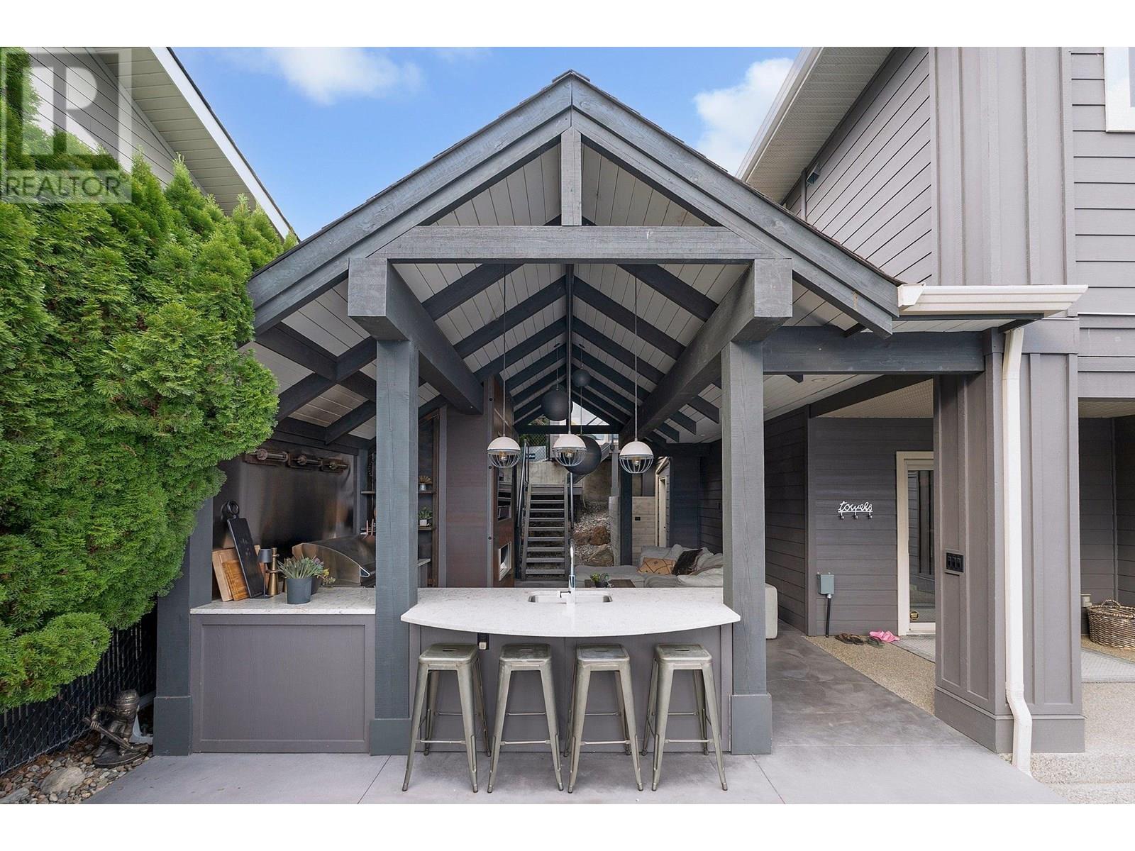  2305 Bridgeview Road, West Kelowna