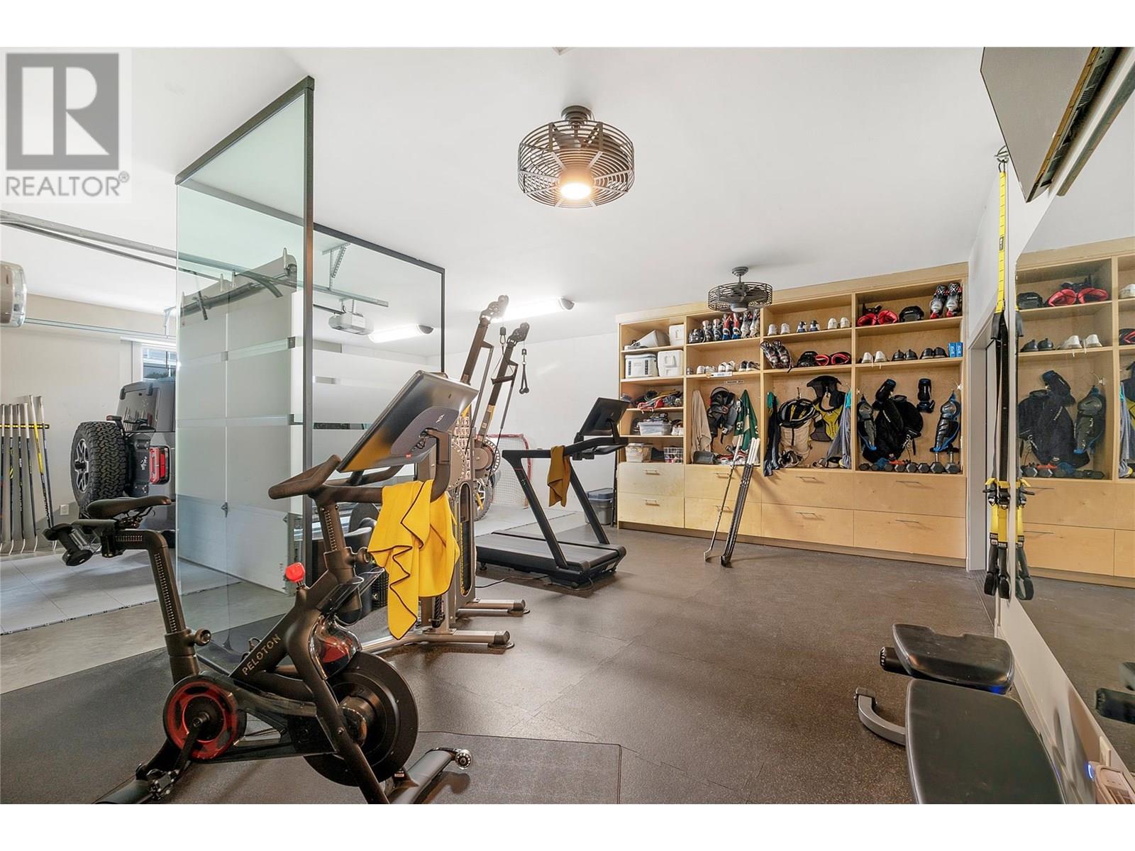  2305 Bridgeview Road, West Kelowna